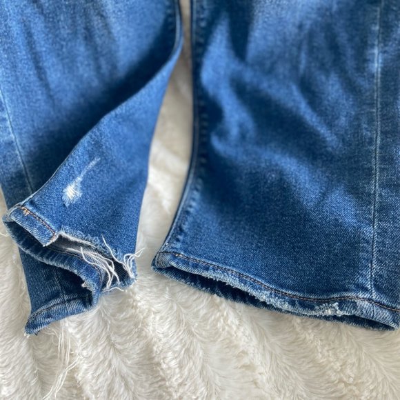 American Eagle Boyfriend Jeans - Picture 3 of 3